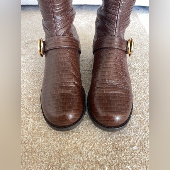 Stuart Weitzman The Siella Coffee Brown Croc Embossed Leather Size 37.5/7B - Picture 4 of 11